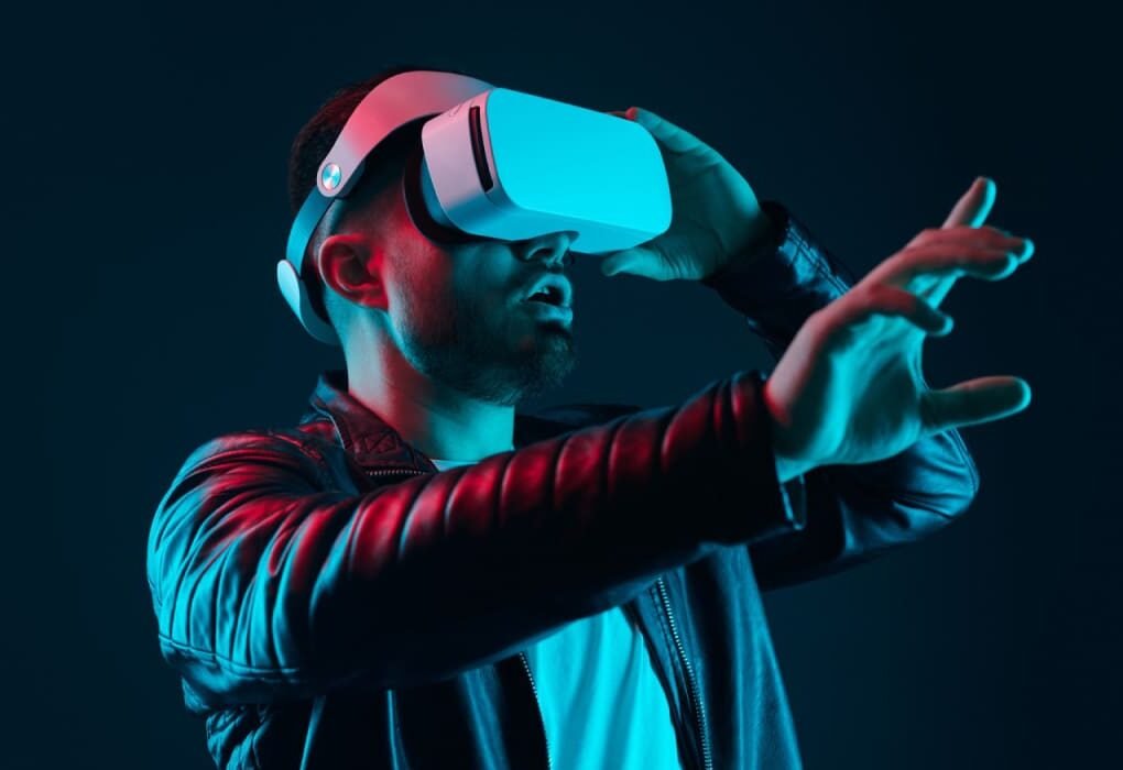 What are the latest innovations in travel tech for 2025?